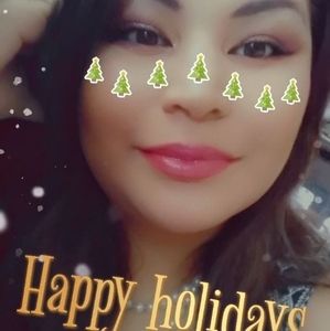 Meet your Posher, Monique